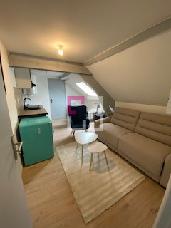 
Studio meublé à louer
