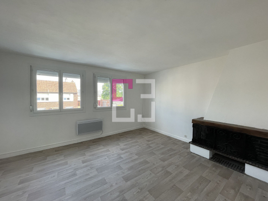 
Immeuble Ham 6 pièce(s) 215m²
