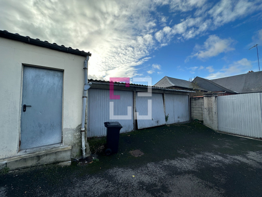 
Immeuble Ham 6 pièce(s) 215m²
