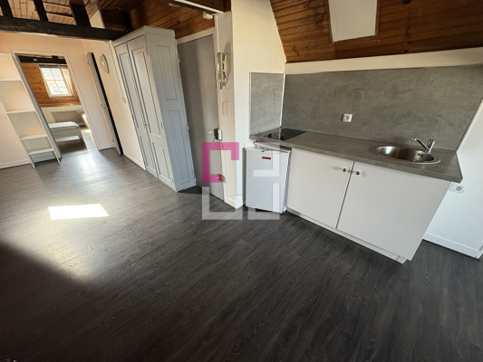 Appartement Saint Quentin 1 pièce(s)  43 m2