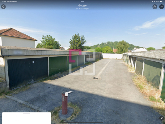 
Parking / box Laon
