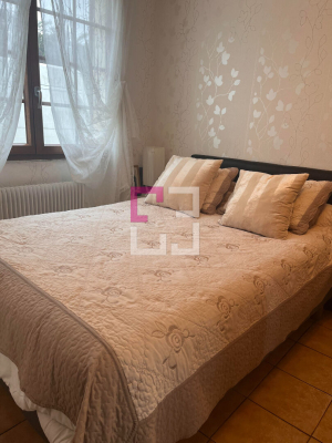 
MAISON 10 PIECES A ATHIES SOUS LAON
