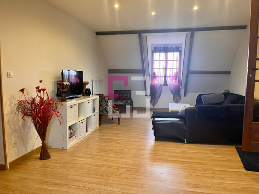 
MAISON 10 PIECES A ATHIES SOUS LAON
