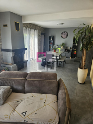 
Maison Sissy 7 pièce(s) 226 m2
