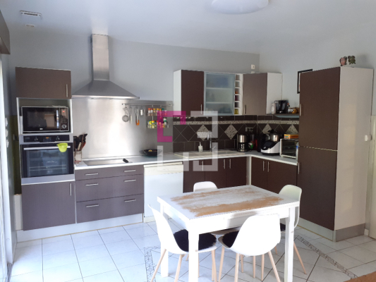 
Maison Sissy 7 pièce(s) 226 m2
