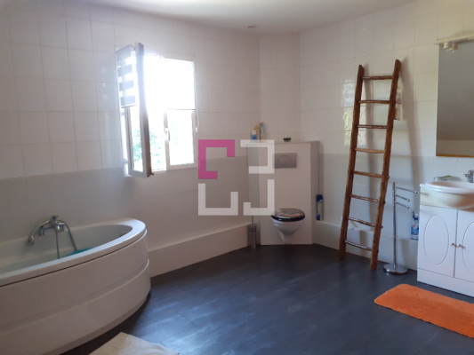 
Maison Sissy 7 pièce(s) 226 m2
