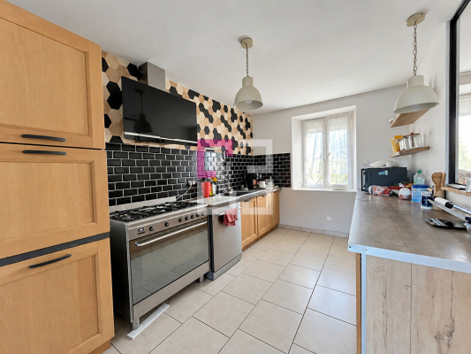 
Maison La Ville Aux Bois Les Dizy 5 pièce(s) 103 m2
