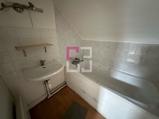 
Lot de 10 maisons Busigny 38 pièce(s) 960 m2

