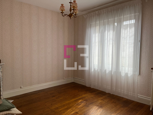 
Maison Saint Quentin 5 pièce(s) 129 m2
