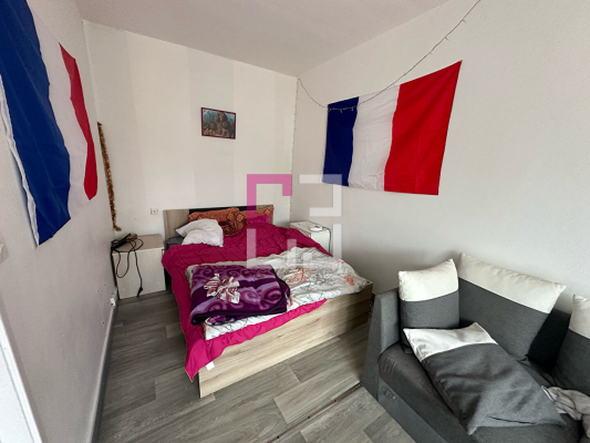 
Immeuble Saint Quentin 521 m2
