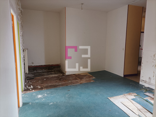 
Immeuble Tergnier 9 pièce(s)
