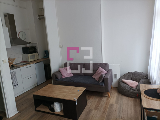 
Immeuble Saint Quentin 16 pièce(s) 250 m2
