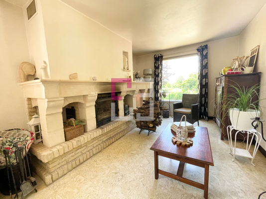 
Maison Marly Gomont 6 pièce(s) 161 m²

