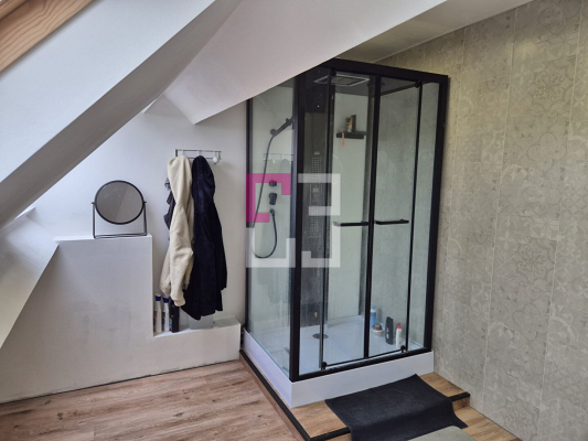 
Maison Wiege Faty 7 pièce(s) 168 m2
