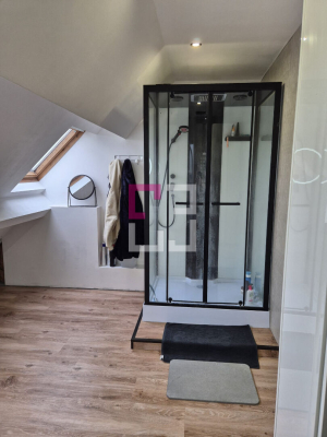 
Maison Wiege Faty 7 pièce(s) 168 m2
