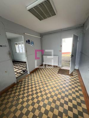 
Entrepôt / local industriel Saint Quentin 8 pièce(s) 380 m2
