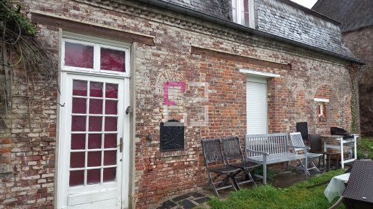 
Maison Vervins 6 pièce(s) 150 m2 et une maison louée de 70 m².
