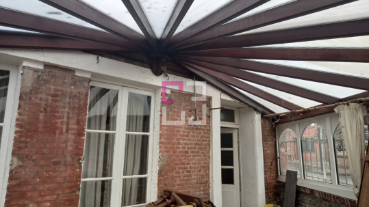 
Maison Vervins 6 pièce(s) 150 m2 et une maison louée de 70 m².
