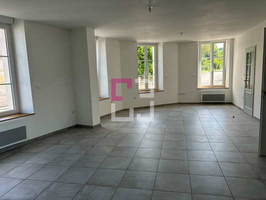 
Maison Montaigu 6 pièce(s) 165.56 m2
