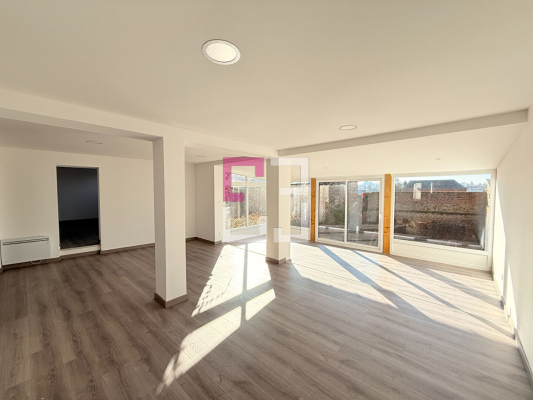 
Immeuble Le Nouvion En Thierache 14 pièce(s) 260 m2
