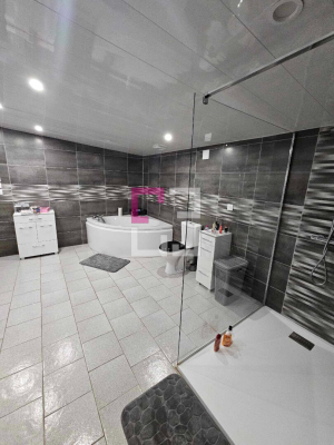 
Maison Thenelles 7 pièce(s) 150 m2
