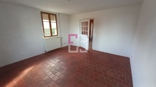 
Maison Nampcelles-la-cour 6 pièce(s) 165.11 m2
