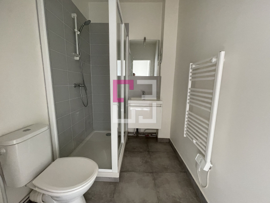 
Immeuble Hirson 7 pièce(s) 185 m2
