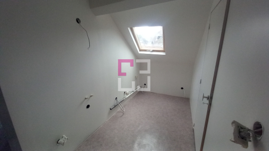 
Immeuble de rapport  9 pièce(s) 99 m2
