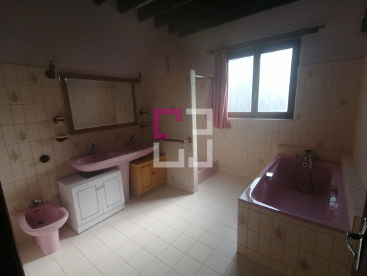 
Maison Marfontaine 8 pièce(s) 185 m2
