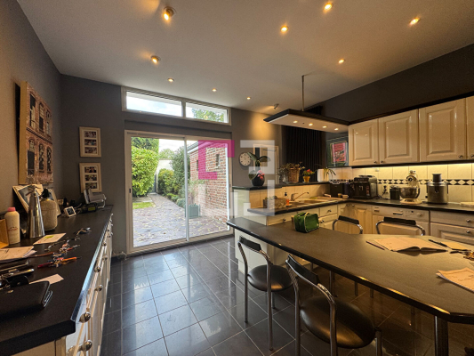 
Maison Fresnoy Le Grand 23 pièce(s) 147 m2
