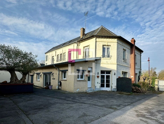 
Ensemble immobilier Charmes 9 pièce(s) 295m²
