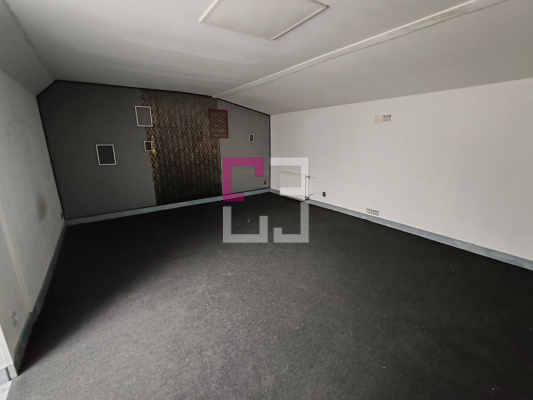 
Loft Bohain En Vermandois 5 pièce(s) 200 m2
