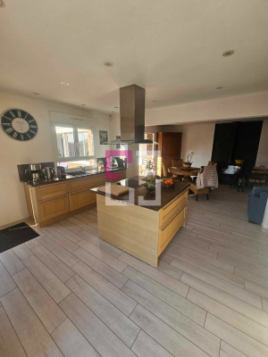 
Maison Holnon 6 pièce(s) 167 m2
