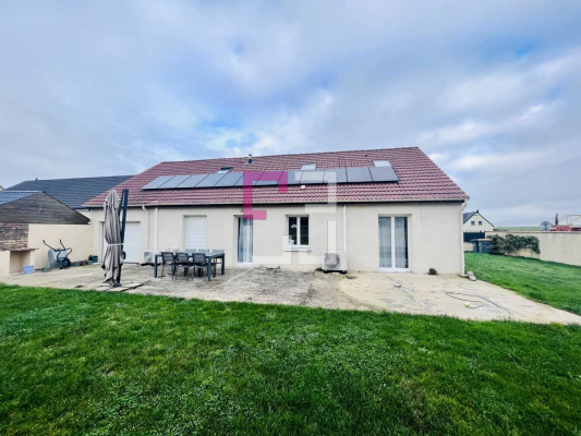 
Maison Couvron Et Aumencourt 7 pièce(s) 150 m2

