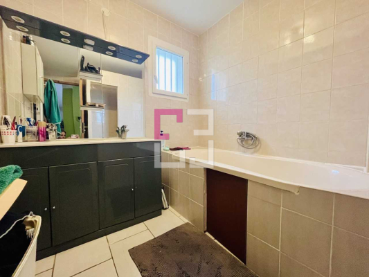 
Maison Couvron Et Aumencourt 7 pièce(s) 150 m2
