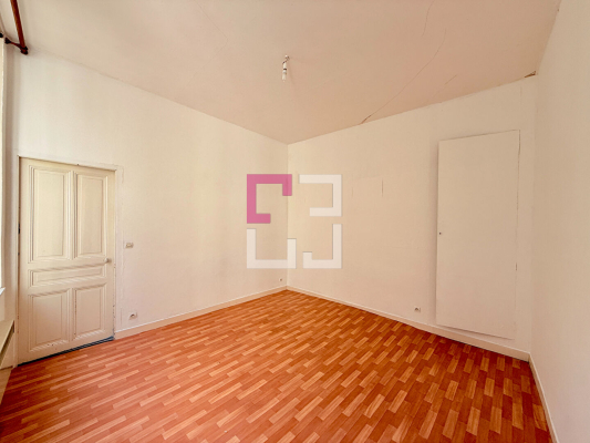 
Appartement Saint Quentin 5 pièce(s)
