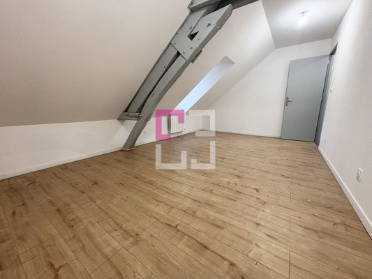 
Appartement Rénové Guise 4 pièce(s)
