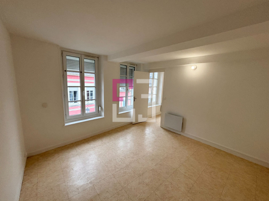 
Appartement Guise 2 pièce(s) 1 m2
