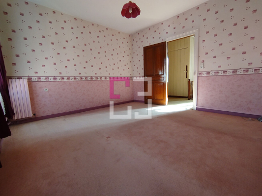 
Maison CRECY SUR SERRE 9 pièces 241 m²

