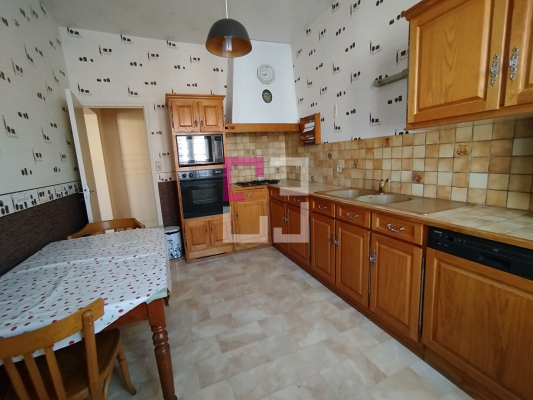 
Maison CRECY SUR SERRE 9 pièces 241 m²
