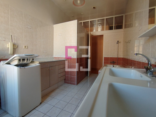 
Maison CRECY SUR SERRE 9 pièces 241 m²
