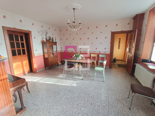 
Maison Bucilly 12 pièce(s) 151.13 m2
