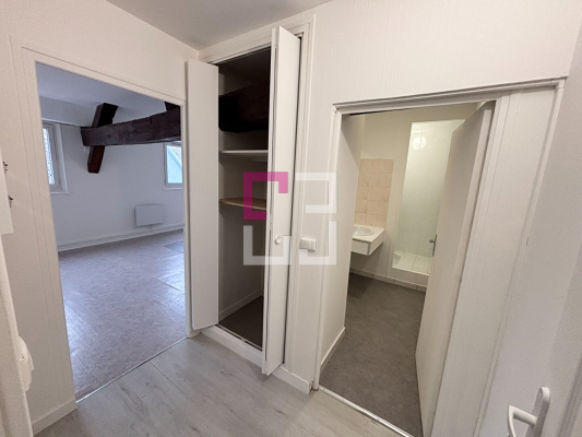 
Appartement Guise 2 pièce(s)
