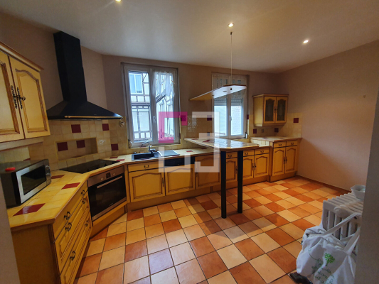 
Appartement Saint Quentin 8 pièce(s) 321 m2
