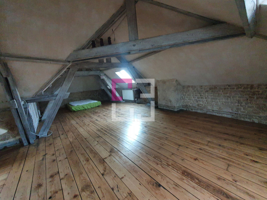 
Appartement Saint Quentin 8 pièce(s) 321 m2
