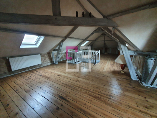 
Appartement Saint Quentin 8 pièce(s) 321 m2
