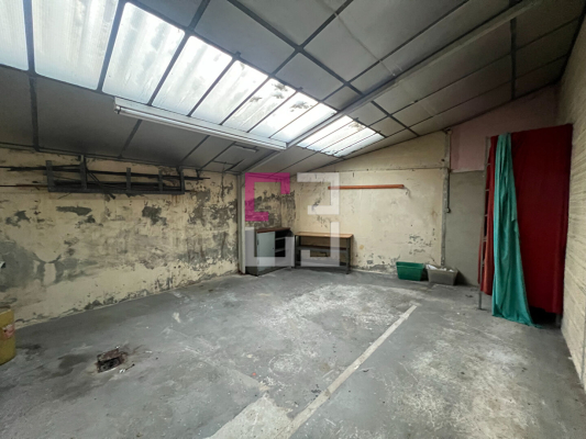 
Entrepôt / local industriel Saint Quentin 160 m2
