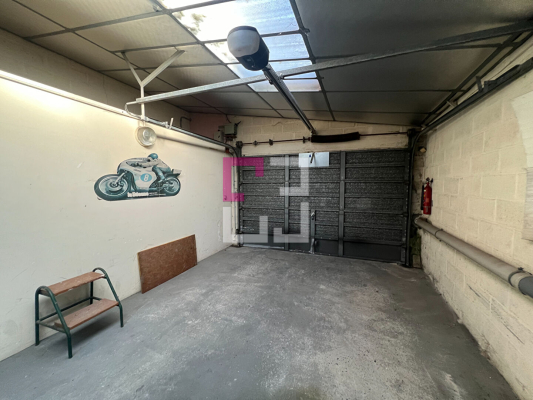 
Entrepôt / local industriel Saint Quentin 160 m2
