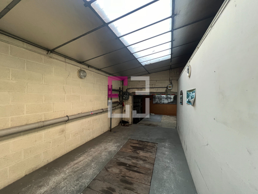 
Entrepôt / local industriel Saint Quentin 160 m2
