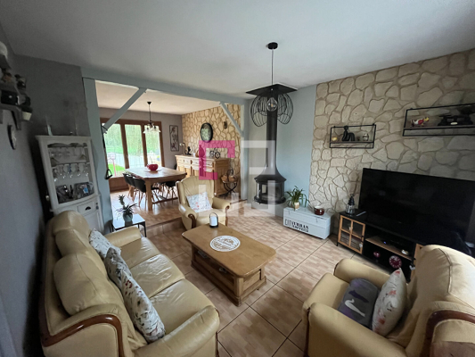 
Maison Mennessis   5 pièce(s) 90 m2
